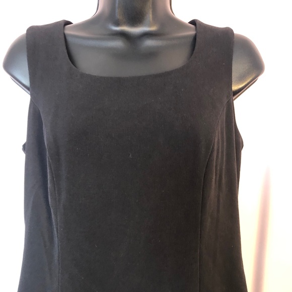 This little black dress! - Picture 2 of 7